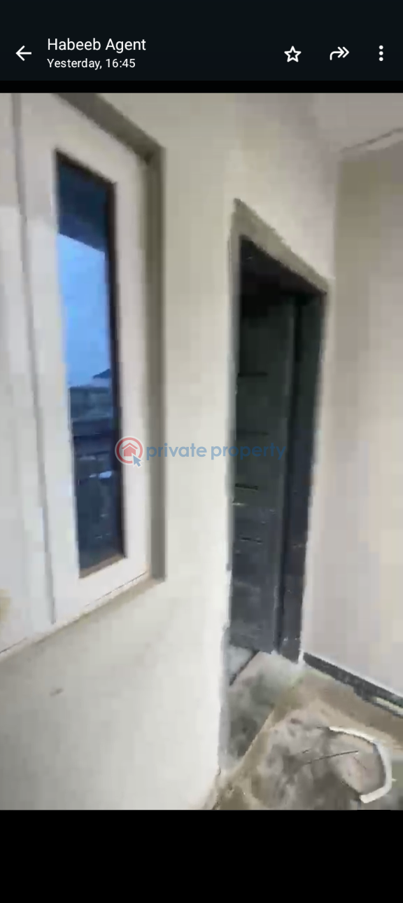 1 bedroom Mini Flat For Rent Itire-Ikate Surulere Lagos - 0
