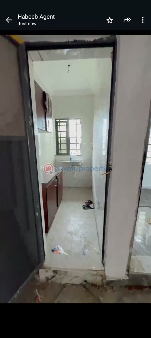1 bedroom Mini Flat For Rent Lawanson Surulere Lagos - 4