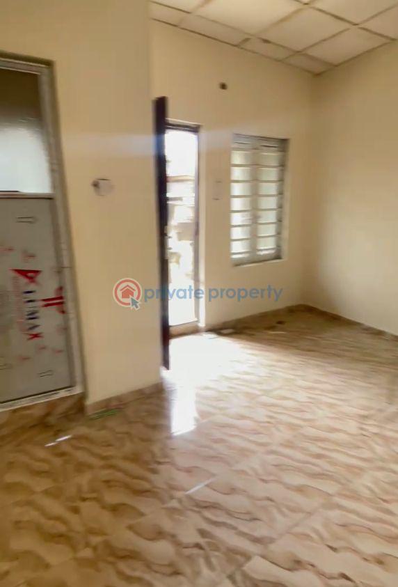 1 bedroom Mini Flat For Rent Lawanson Surulere Lagos - 1