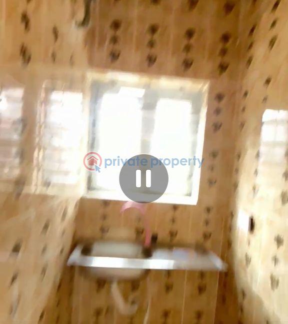 1 bedroom Mini Flat For Rent Lawanson Surulere Lagos - 6