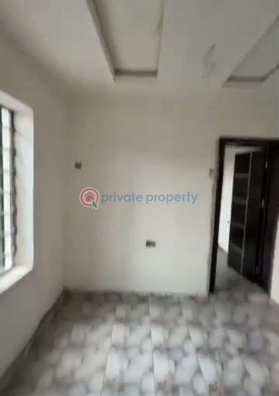 1 bedroom Mini Flat For Rent Shomolu Lagos - 6