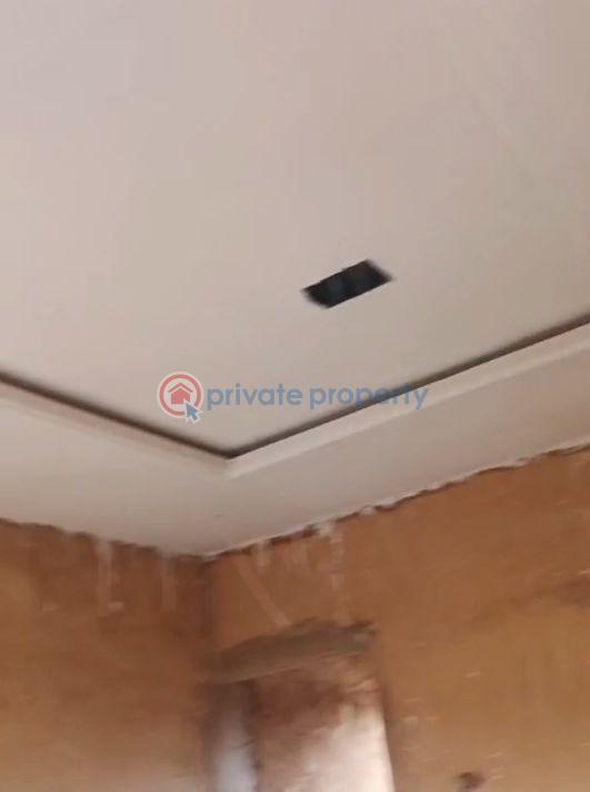 Self Contain For Rent Ijesha Surulere Lagos - 2