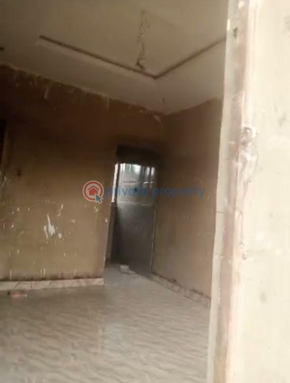 Self Contain For Rent Ijesha Surulere Lagos - 2