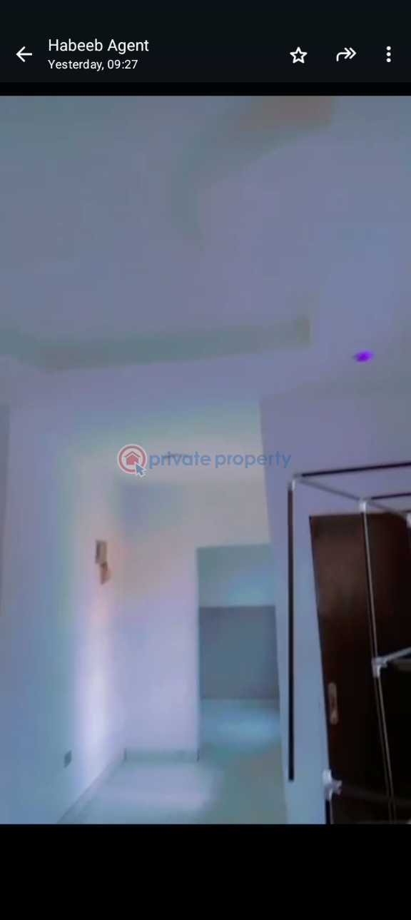 2 bedroom Block Of Flats For Rent Ijesha Surulere Lagos - 2