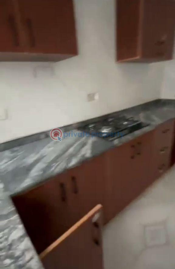 2 bedroom Block Of Flats For Rent Itire-Ikate Surulere Lagos - 14