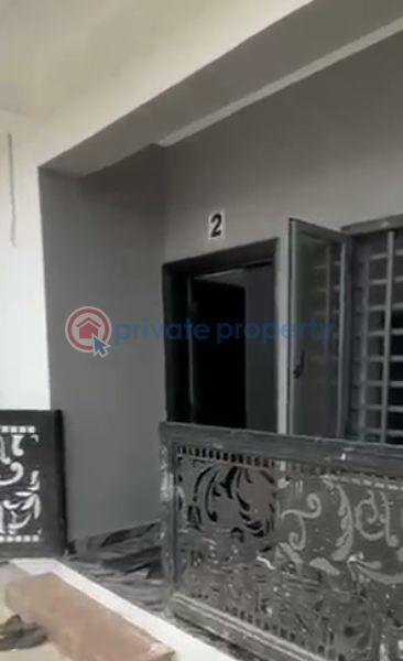 2 bedroom Block Of Flats For Rent Itire-Ikate Surulere Lagos - 3