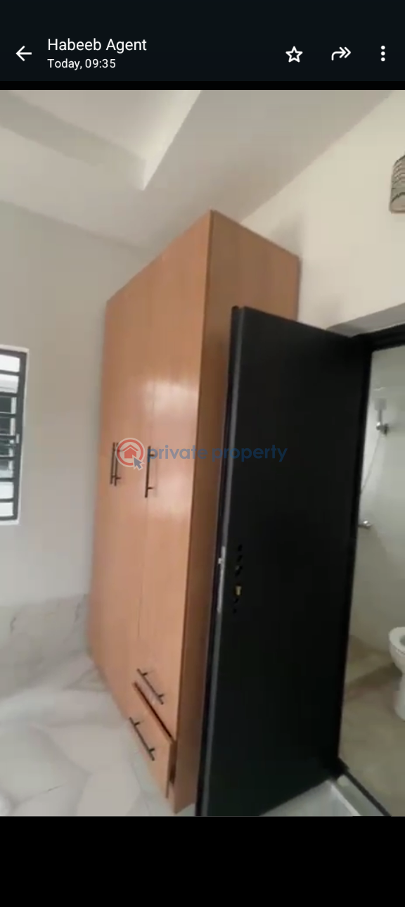 2 bedroom Block Of Flats For Rent Itire-Ikate Surulere Lagos - 7