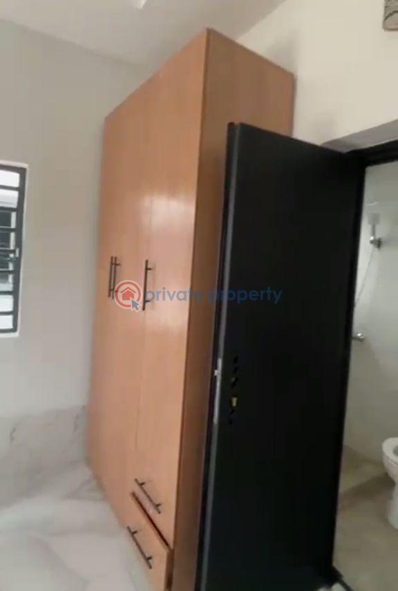 2 bedroom Block Of Flats For Rent Itire-Ikate Surulere Lagos - 6