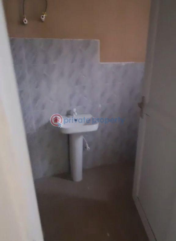 2 bedroom Block Of Flats For Rent Berger Ojodu Lagos - 2