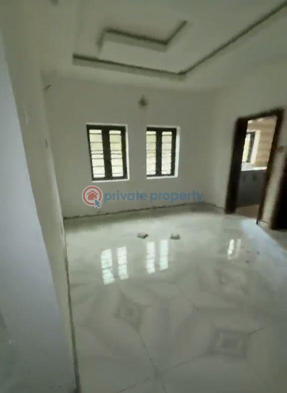 2 bedroom Block Of Flats For Rent Palmgroove Shomolu Lagos - 9