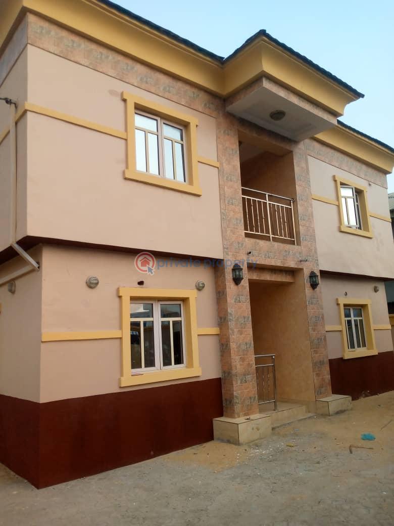 3 bedroom Block Of Flats For Rent Palmgroove Shomolu Lagos - 2
