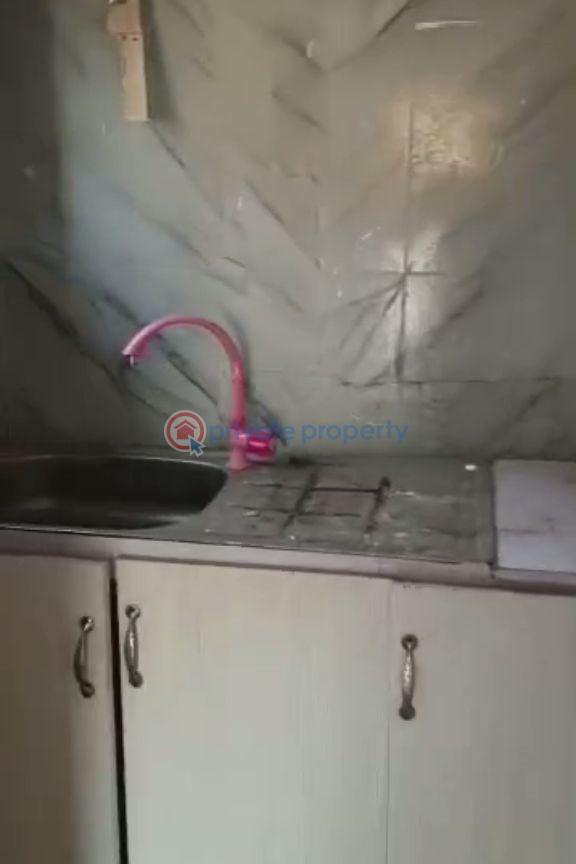 1 bedroom Mini Flat For Rent Lawanson Surulere Lagos - 7