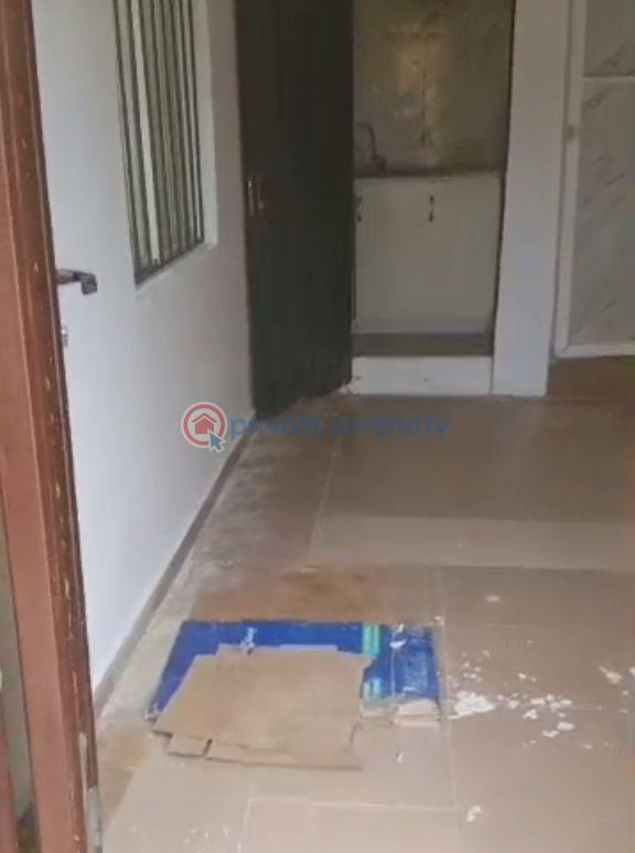 1 bedroom Mini Flat For Rent Lawanson Surulere Lagos - 3