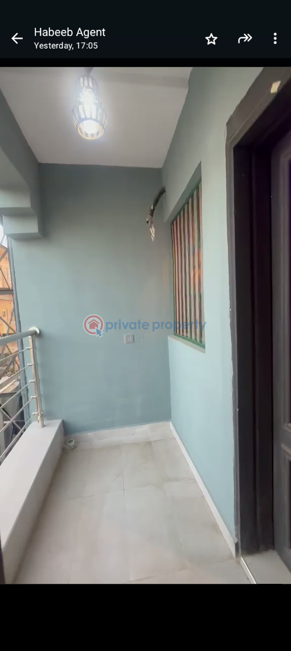 2 bedroom Block Of Flats For Rent Ijesha Surulere Lagos - 7