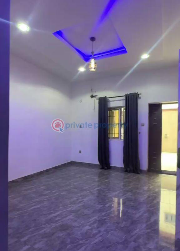 2 bedroom Block Of Flats For Rent Aguda  Surulere Lagos - 8