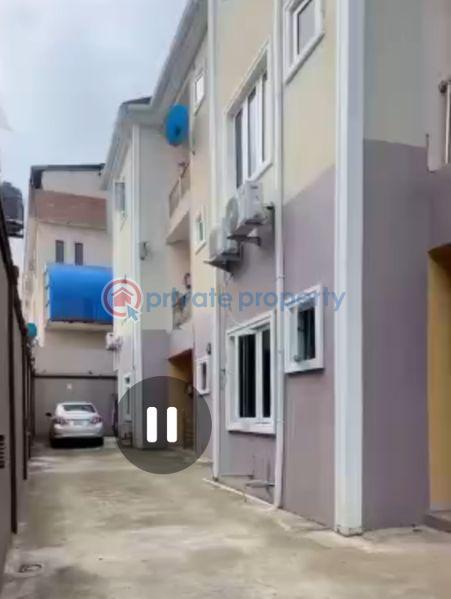 2 bedroom Block Of Flats For Rent Aguda  Surulere Lagos - 3