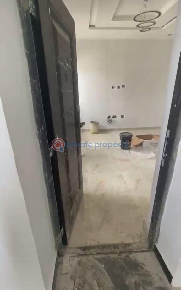 2 bedroom Block Of Flats For Rent Aguda  Surulere Lagos - 2