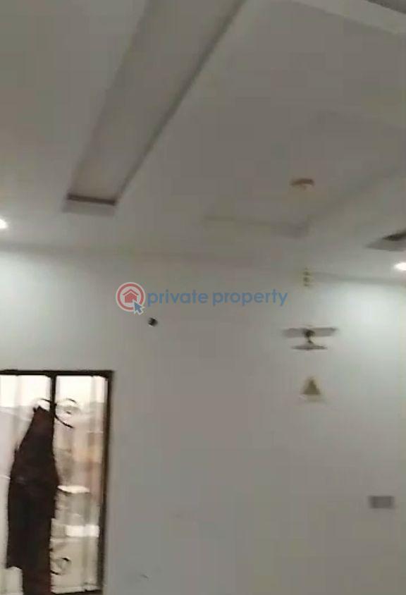 1 bedroom Mini Flat For Rent Ijesha Surulere Lagos - 5
