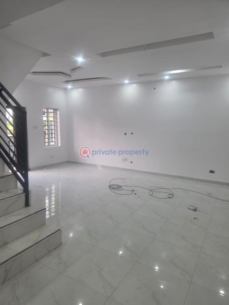 3 bedroom Duplex For Rent Mende Maryland Lagos - 3