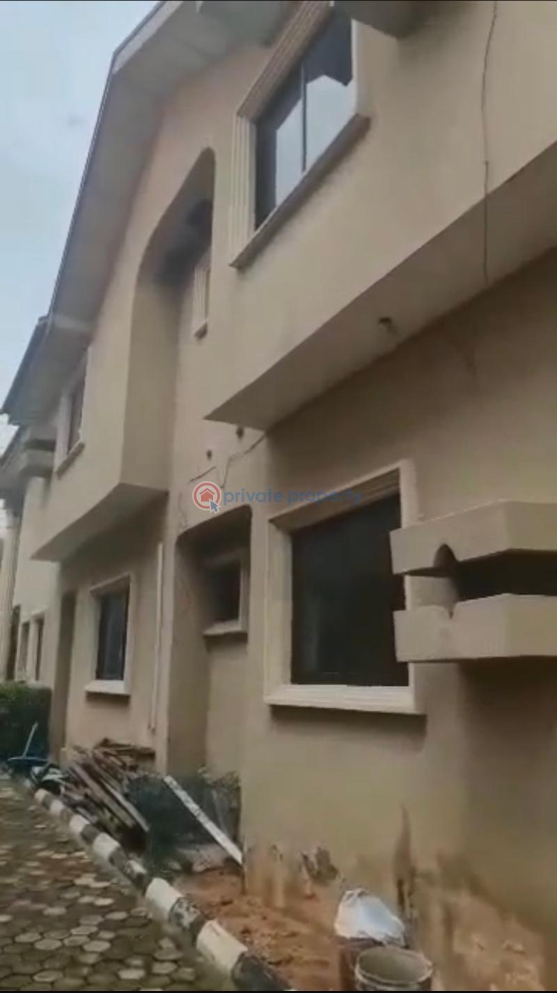 7 bedroom Duplex For Rent Mende Maryland Lagos