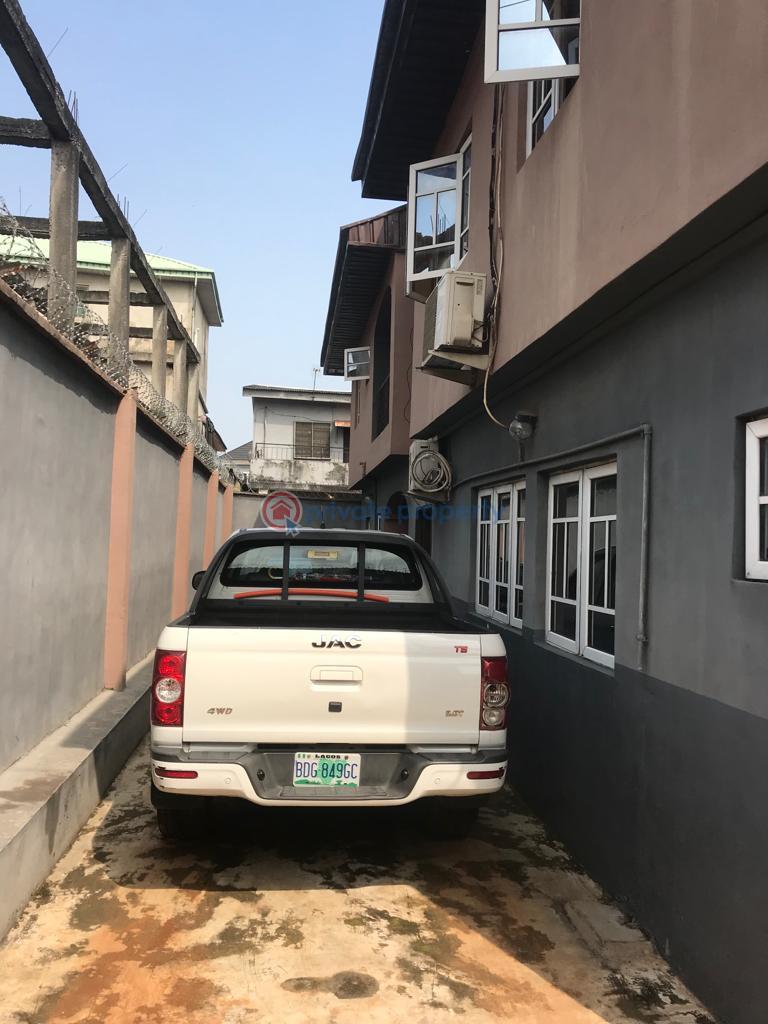 2 bedroom Block Of Flats For Rent Olowora Ojodu Lagos - 9