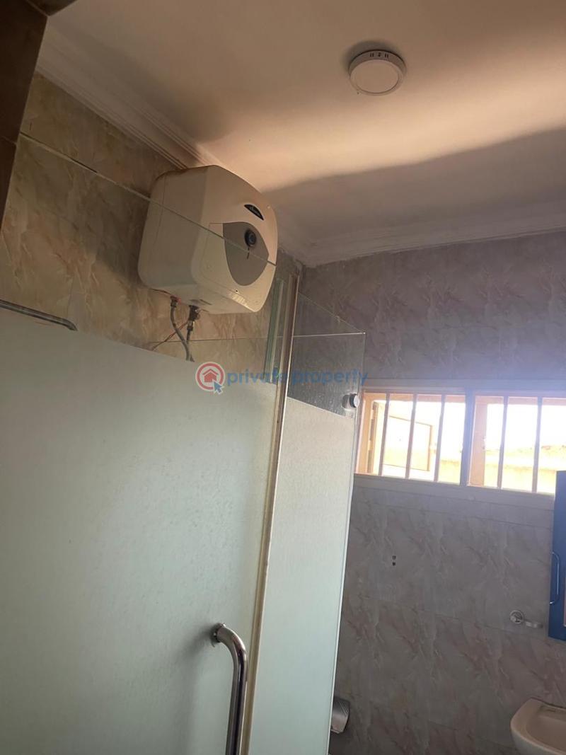 3 bedroom Block Of Flats For Rent Ateere Kasumu Road Off Tipper Garage, Akala Express, Akala Express Ibadan Oyo - 2