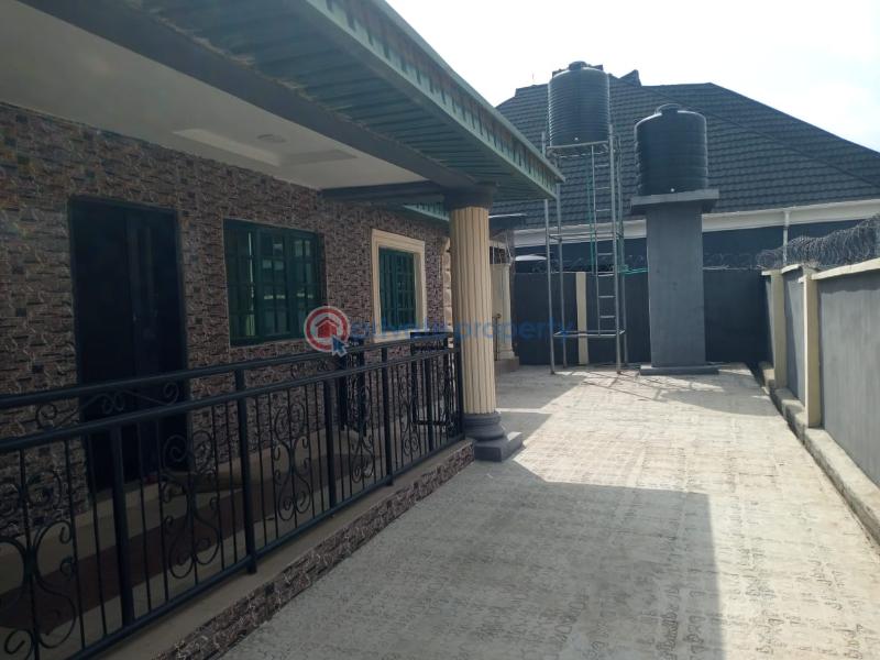 3 bedroom Block Of Flats For Rent Zionist Estate Behind Anchor Mall Akala Express Ibadan Oyo - 7