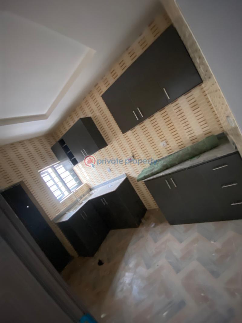 1 bedroom Block Of Flats For Rent Dove Estate Elebu ,odeku Off Liberty Academy Road ,akala Express,ibadan. Akala Express Ibadan Oyo - 3
