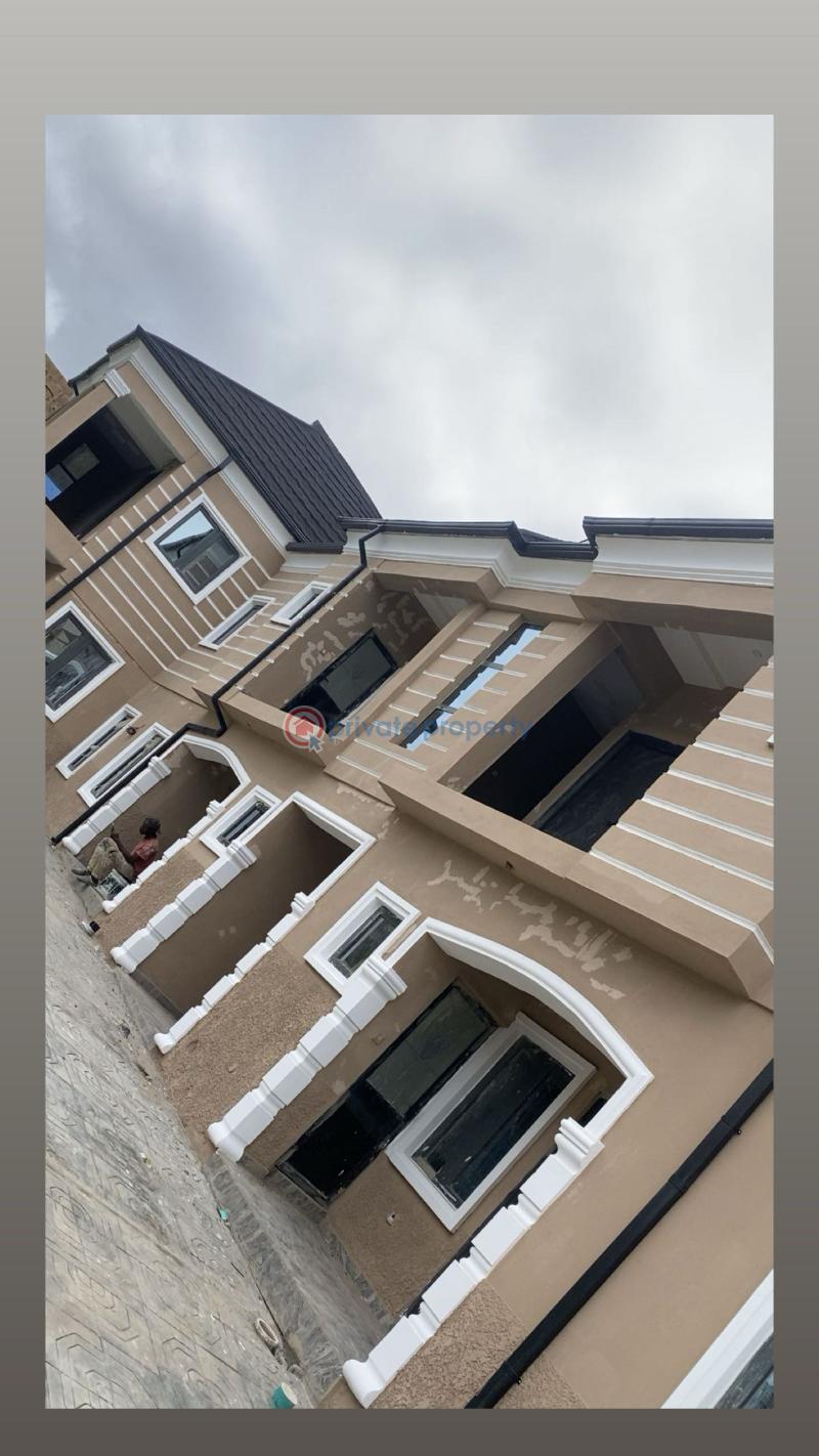 1 bedroom Block Of Flats For Rent Dove Estate Elebu ,odeku Off Liberty Academy Road ,akala Express,ibadan. Akala Express Ibadan Oyo - 0