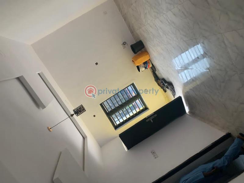 2 bedroom Block Of Flats For Rent Yellow Gate Estate, Alaaka/mogana Elebu Akala Express Ibadan Oyo - 4
