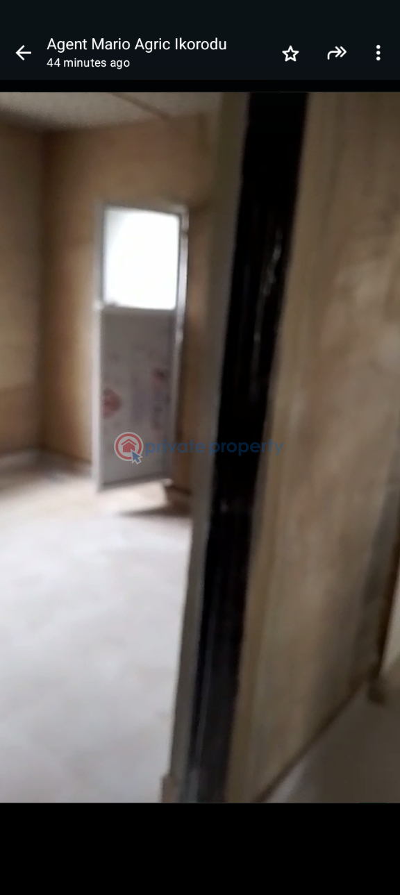 2 bedroom Block Of Flats For Rent Isawo Ikorodu Lagos - 0