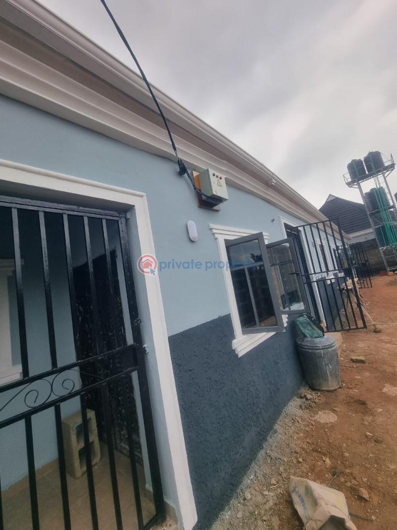 1 bedroom Block Of Flats For Rent Mongana Taye Off Liberty Academy,akala Express Akala Express Ibadan Oyo - 3