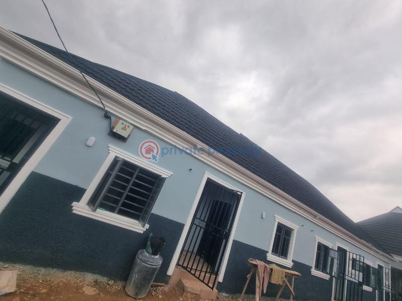 1 bedroom Block Of Flats For Rent Mongana Taye Off Liberty Academy,akala Express Akala Express Ibadan Oyo - 0