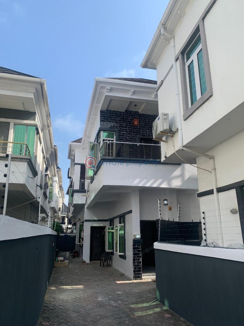 4 bedroom Terraced Duplex For Rent Ikota Lekki Lagos - 19