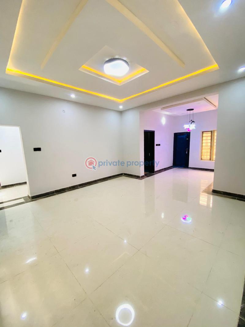 3 bedroom House For Rent Monastery Road Sangotedo Lagos - 0