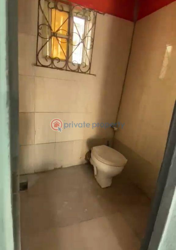Self Contain For Rent Bariga Shomolu Lagos - 4
