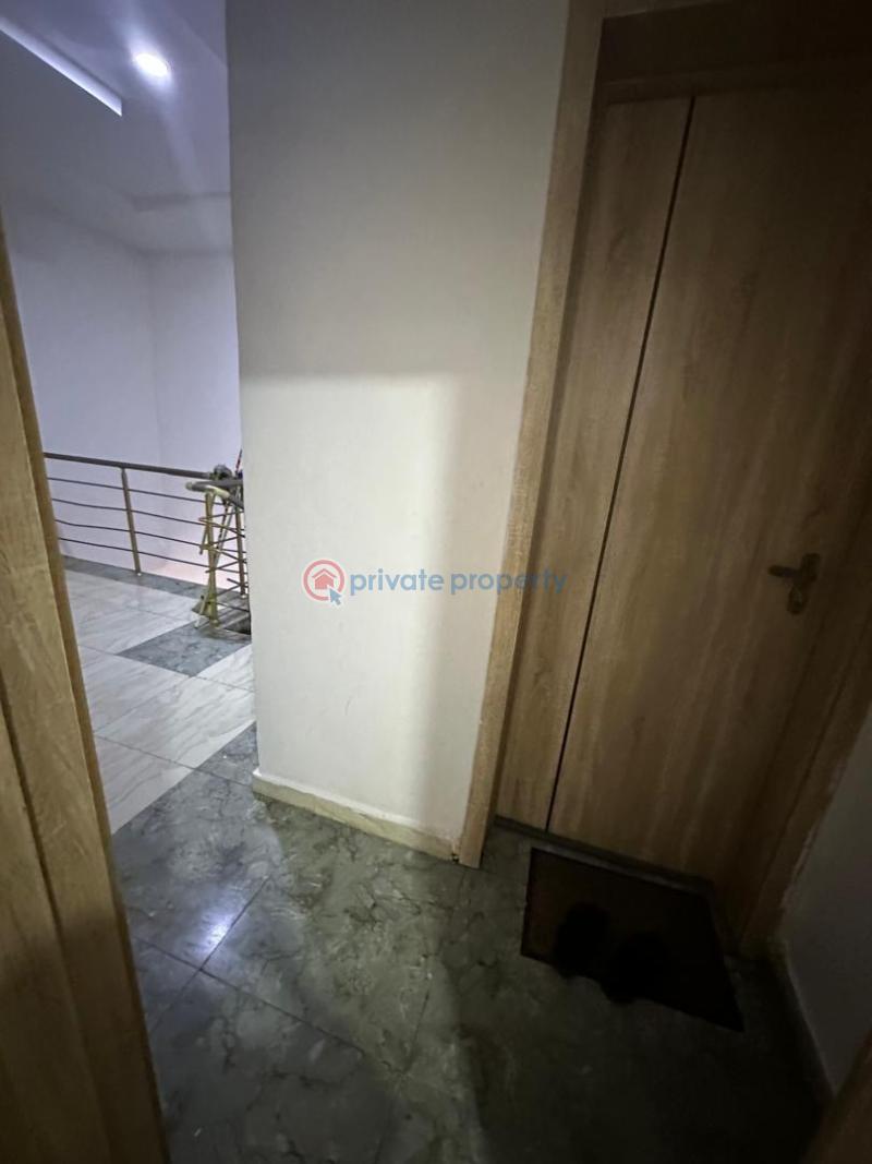 1 bedroom Shared Apartment For Rent Orchid Road Lekki Lagos - 4