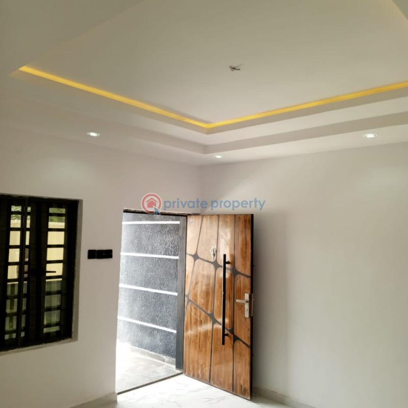 2 bedroom Block Of Flats For Rent Adegbayi Celica, Ibadan (walkable To The Main Road) Alakia Ibadan Oyo - 2