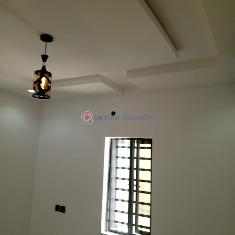 2 bedroom Block Of Flats For Rent Adegbayi Celica, Ibadan (walkable To The Main Road) Alakia Ibadan Oyo - 0