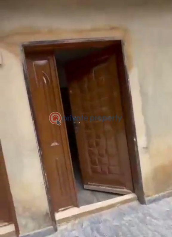 2 bedroom Block Of Flats For Rent Baruwa Ipaja Lagos - 1