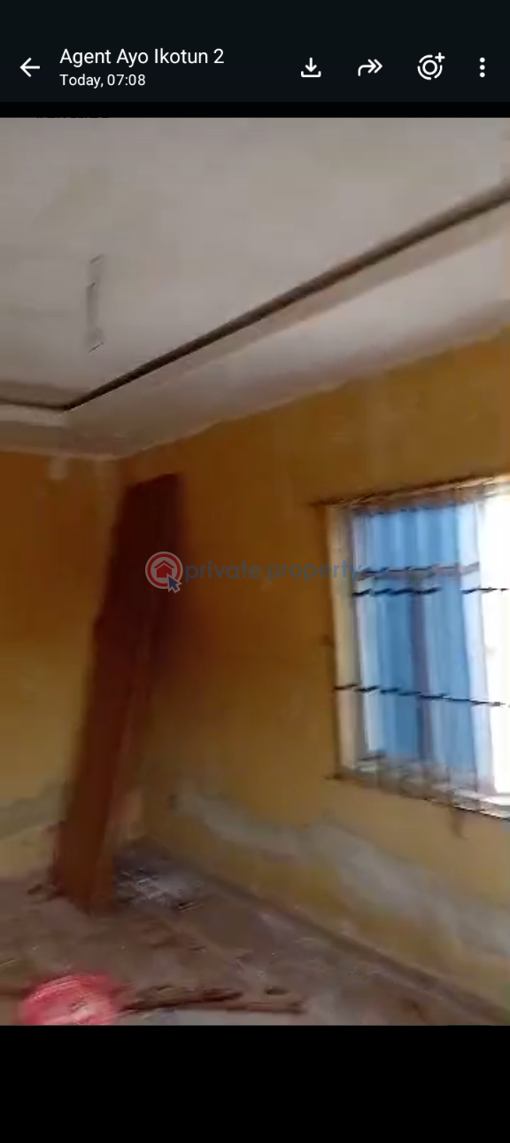 2 bedroom Block Of Flats For Rent Igando Ikotun/Igando Lagos - 5