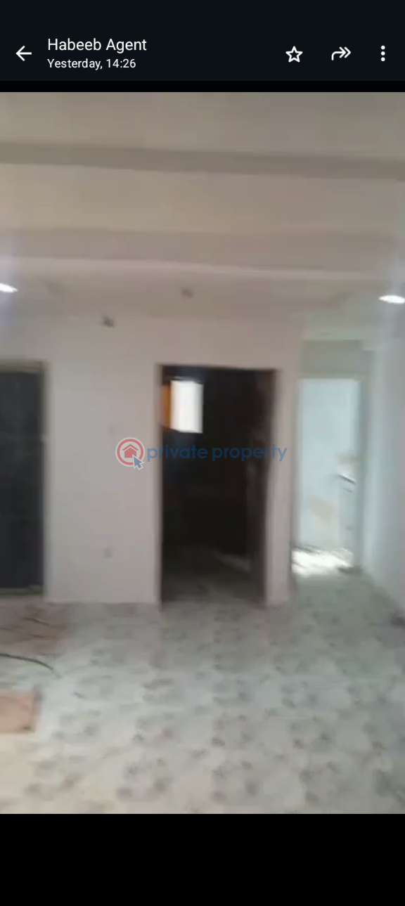 2 bedroom Block Of Flats For Rent Ijesha Surulere Lagos - 3