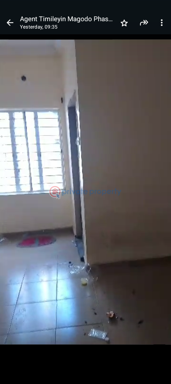2 bedroom Block Of Flats For Rent Magodo GRA Phase 1 Ojodu Lagos - 4