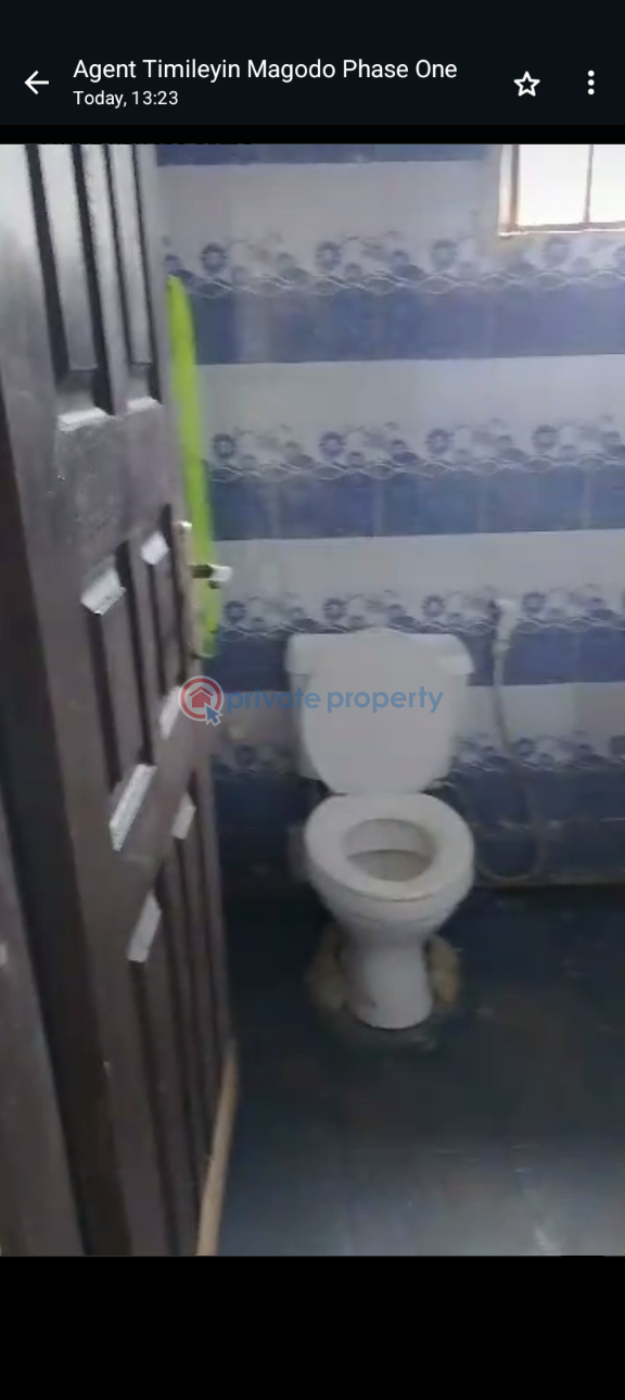 2 bedroom Block Of Flats For Rent Magodo GRA Phase 1 Ojodu Lagos - 5