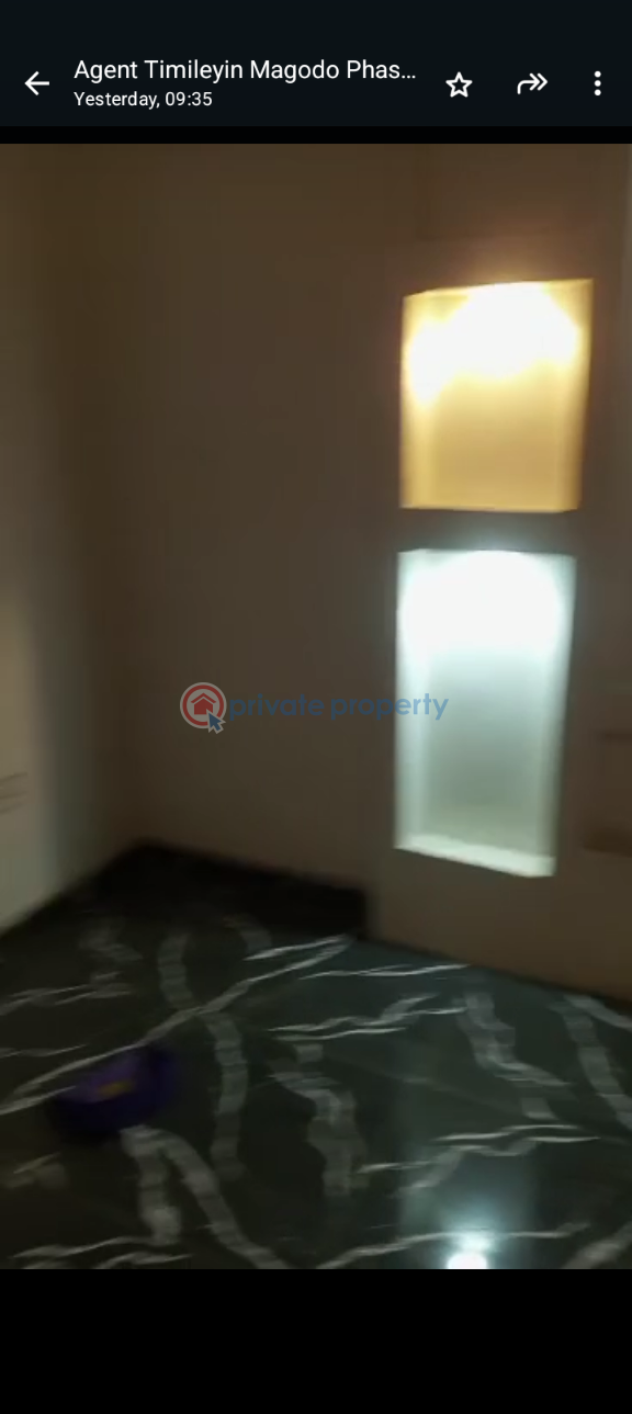 2 bedroom Block Of Flats For Rent Magodo GRA Phase 1 Ojodu Lagos - 3