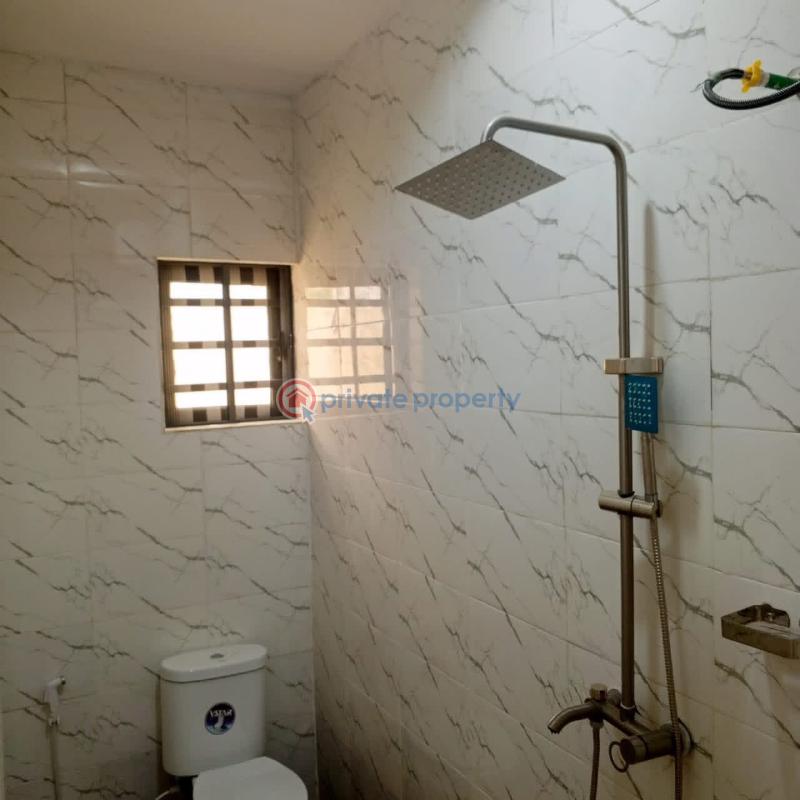 2 bedroom Block Of Flats For Rent Adegbayi Celica, Ibadan (walkable To The Main Road) Alakia Ibadan Oyo - 3