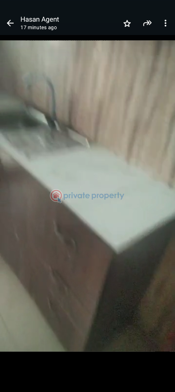 2 bedroom Block Of Flats For Rent Lawanson Surulere Lagos - 5