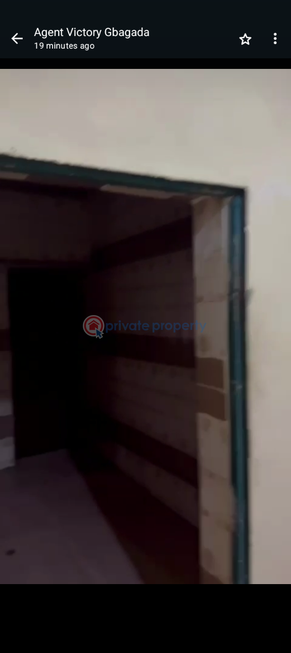 3 bedroom Block Of Flats For Rent Bariga Shomolu Lagos - 7