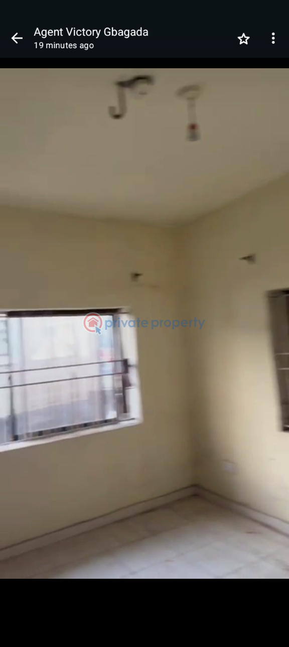 3 bedroom Block Of Flats For Rent Bariga Shomolu Lagos - 2