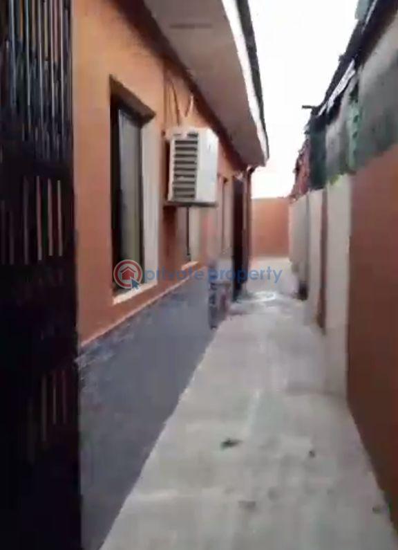 3 bedroom Block Of Flats For Rent Ijegun Ikotun/Igando Lagos - 4
